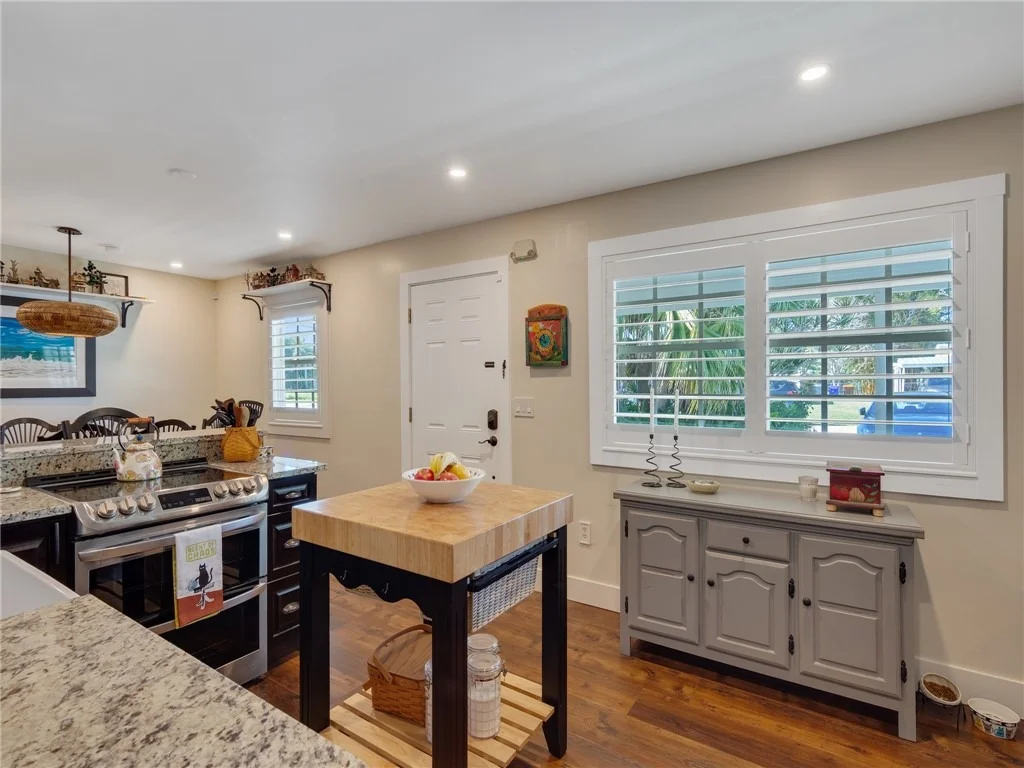Photo of 1520 4th Avenue
