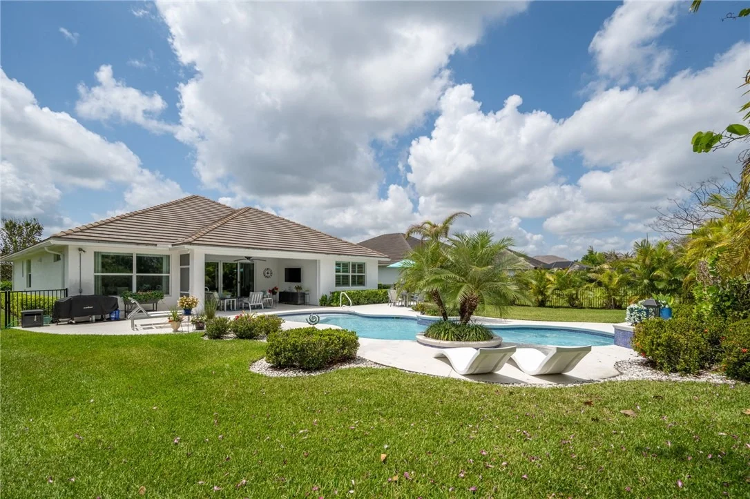 Photo of 1195 Camelot Way