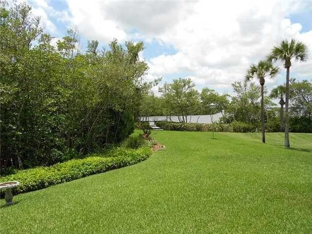 Photo of 395 Live Oak Drive