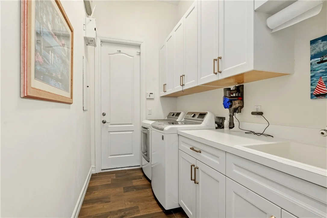 Photo of 1070 River Wind Circle