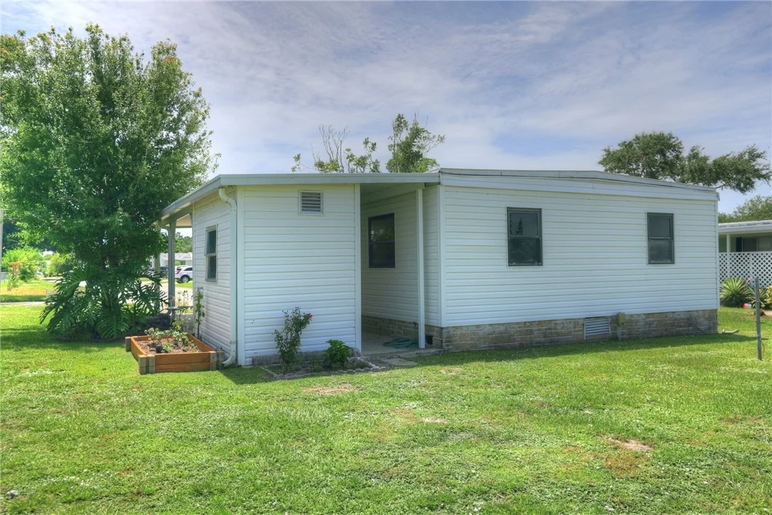Photo of 697 Pinewood Boulevard