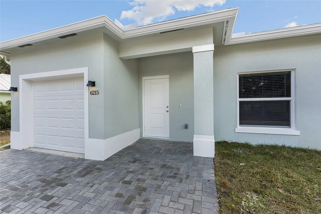 Photo of 6215 4th Lane