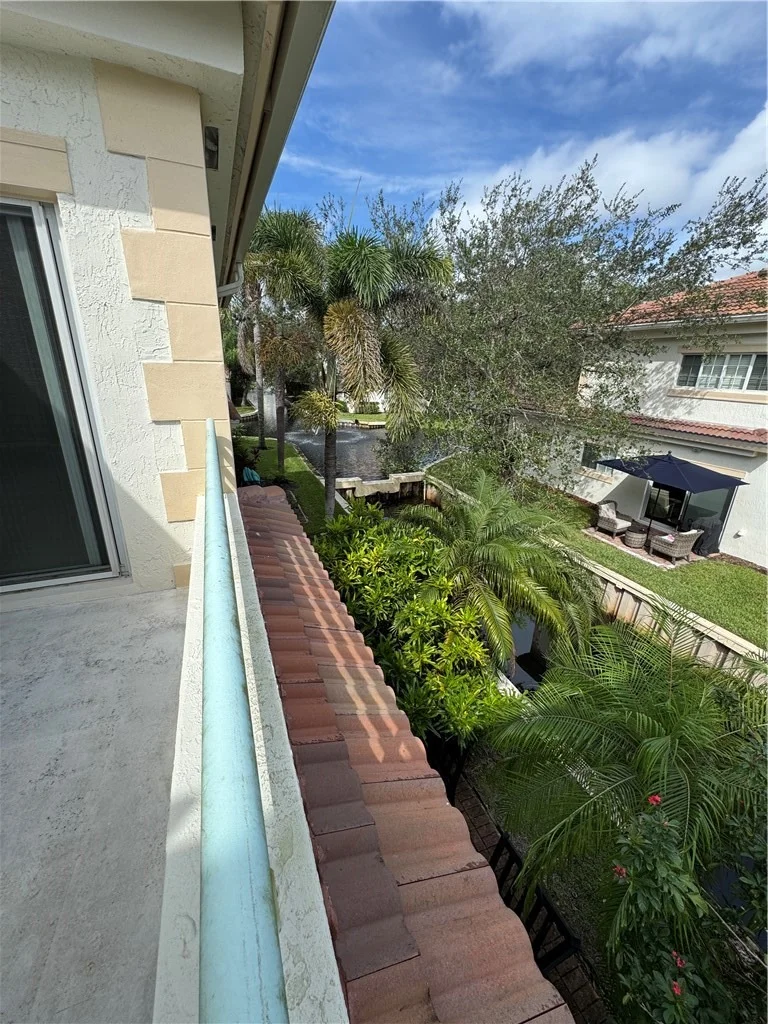 Photo of Unit 202 at 576 7th Square