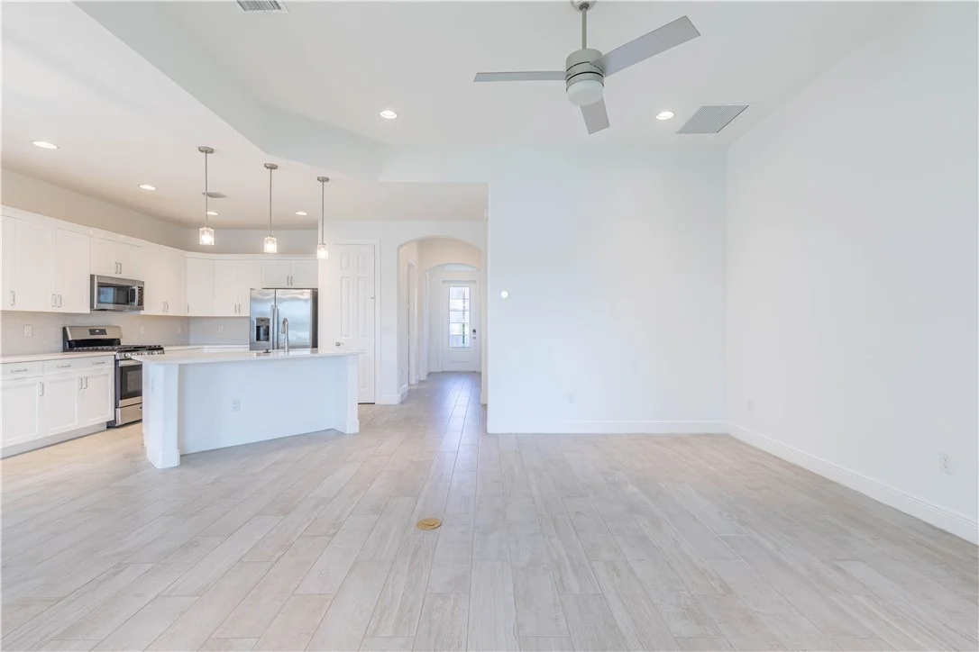 Photo of 5979 Bella Rosa Lane