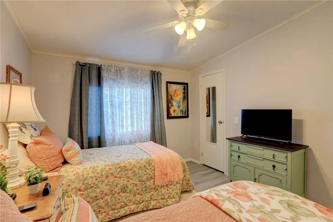Photo of 1300 Barefoot Circle