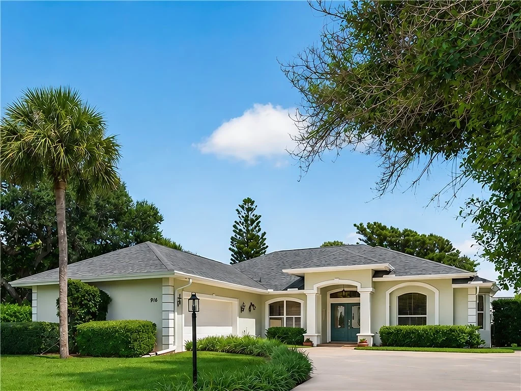 Photo of 916 Pebble Lane