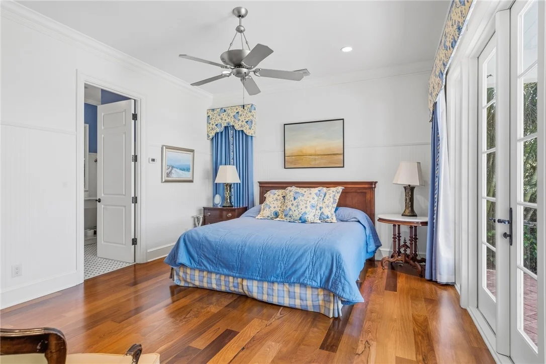 Photo of 995 Winding River Road
