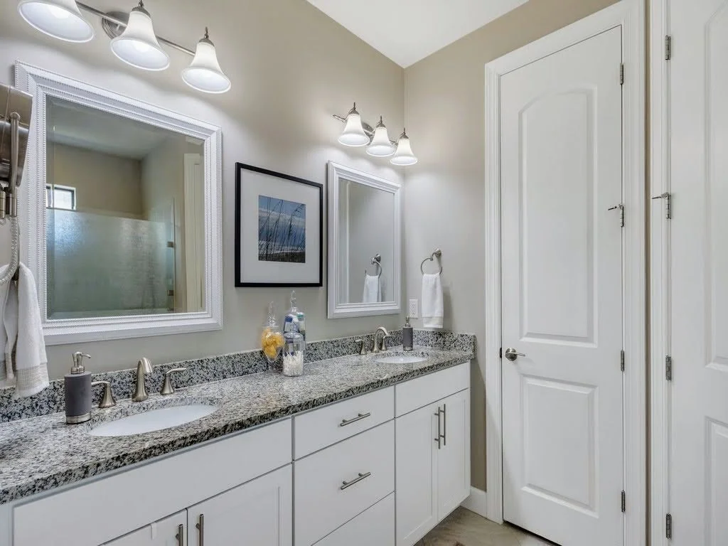 Photo of 5085 Pendelton Square