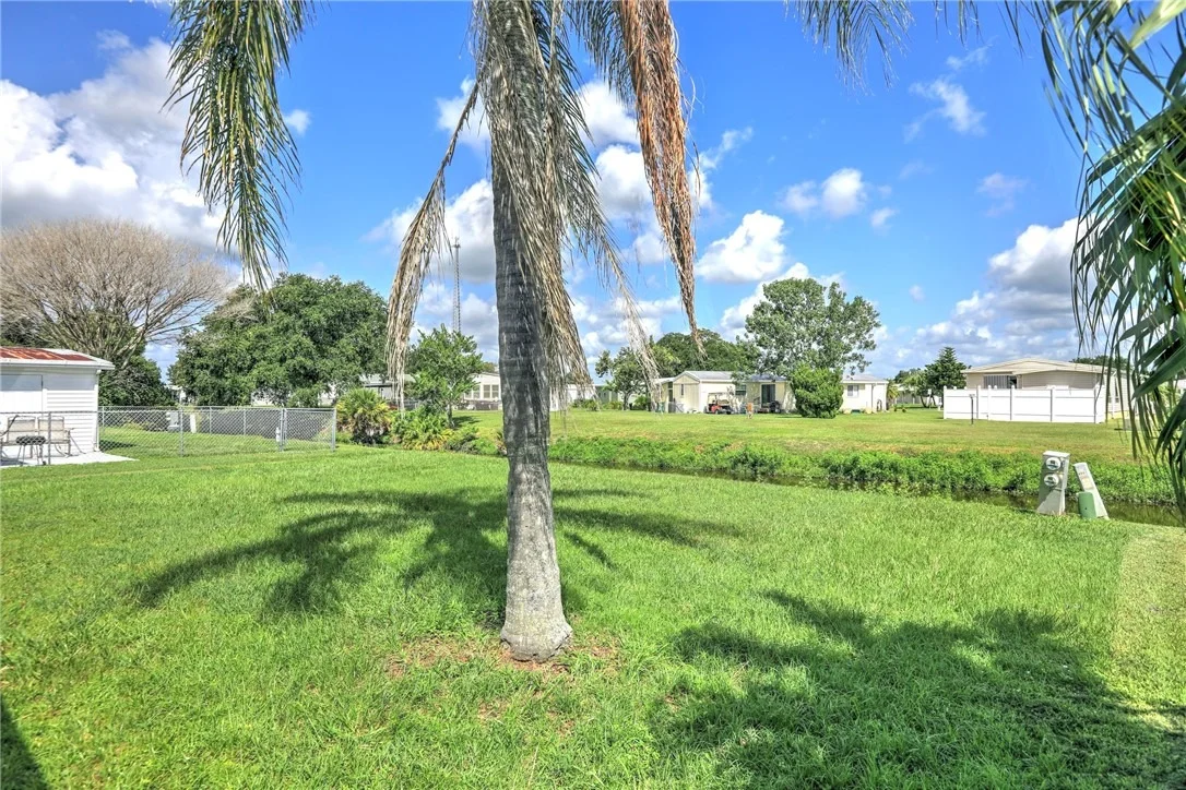Photo of 1161 Barefoot Circle