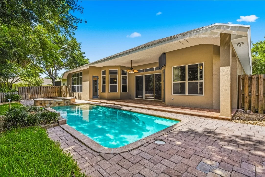 Photo of 6220 Paddington Place