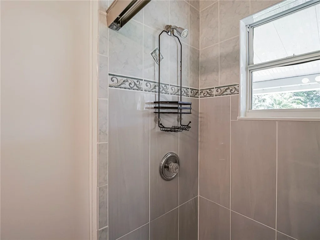 Photo of 1620 5th Avenue