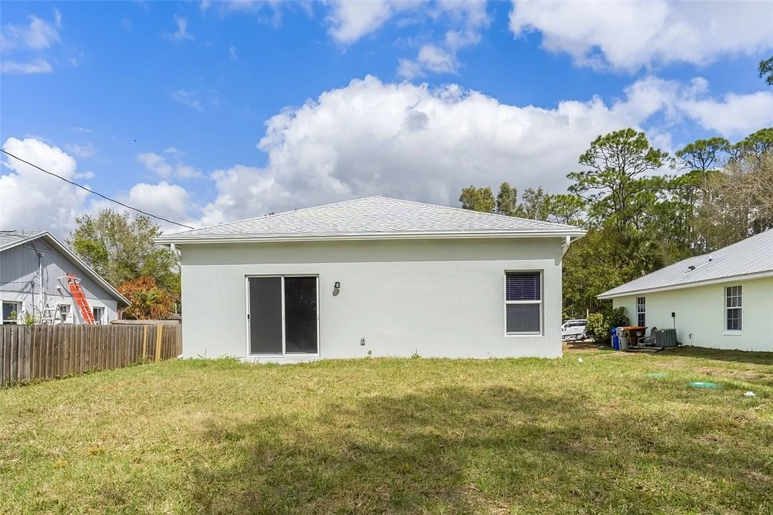 Photo of 6215 4th Lane