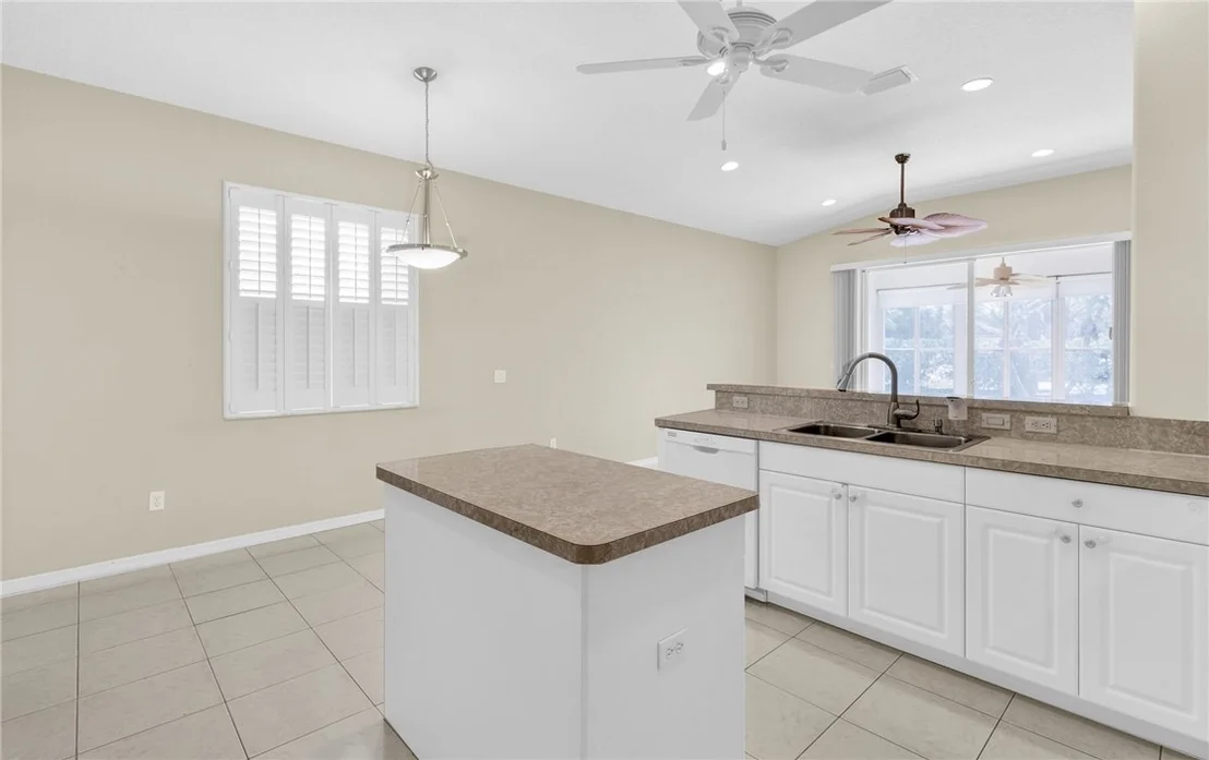 Photo of 1303 Shoreline Circle