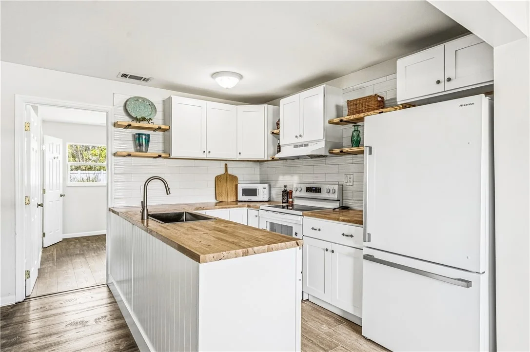 Photo of 1441 4th Avenue