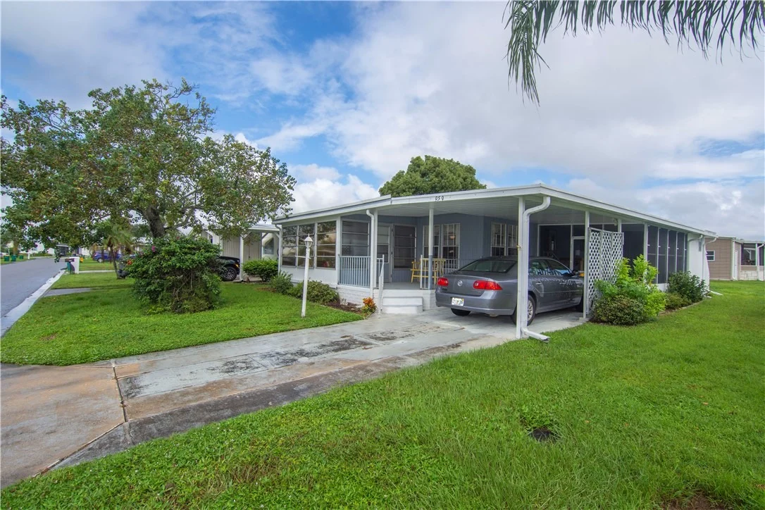 Photo of 959 Laurel Circle