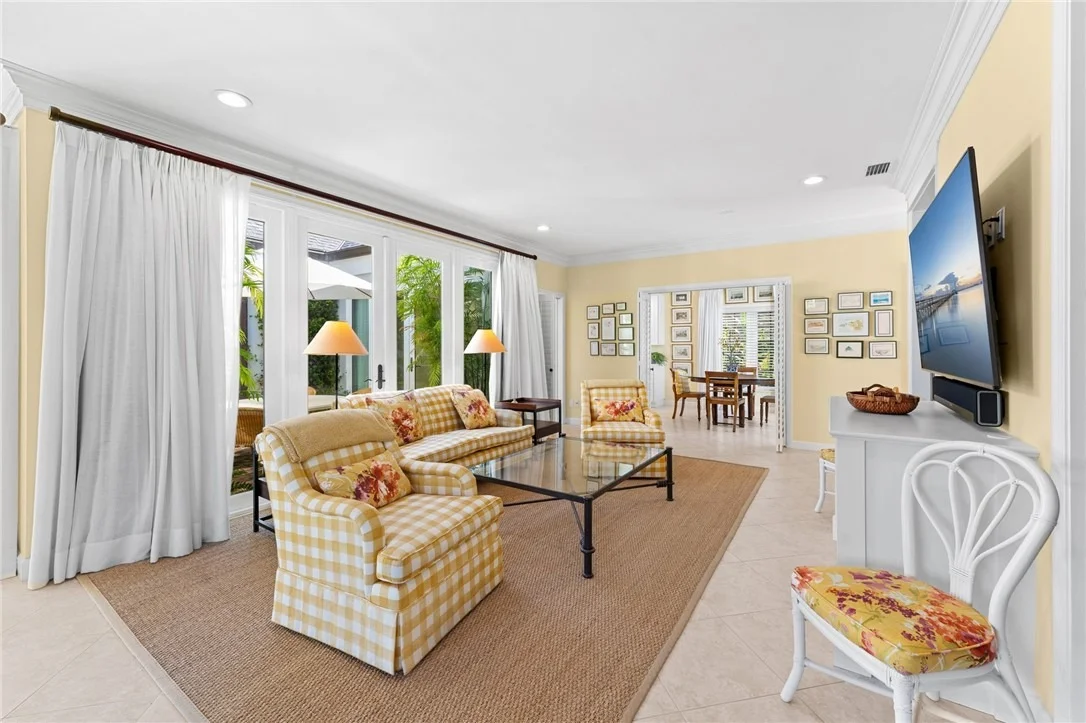 Photo of 625 Riomar Drive