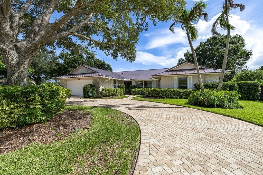 Photo of 165 Forest Cay