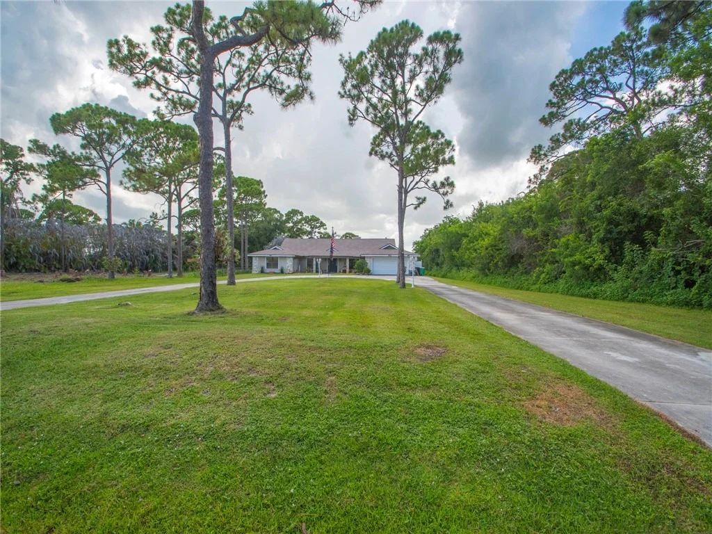 Photo of 5101 Deer Run Drive