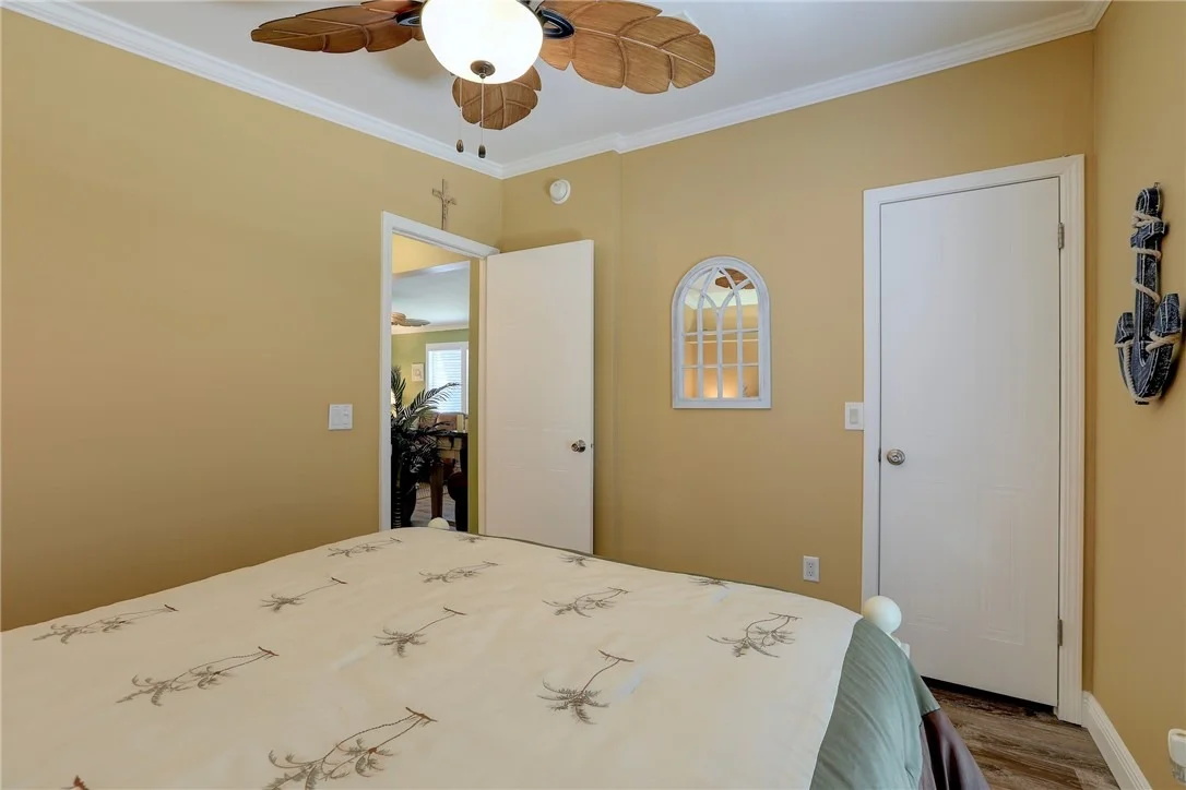 Photo of 424 Loquat Drive