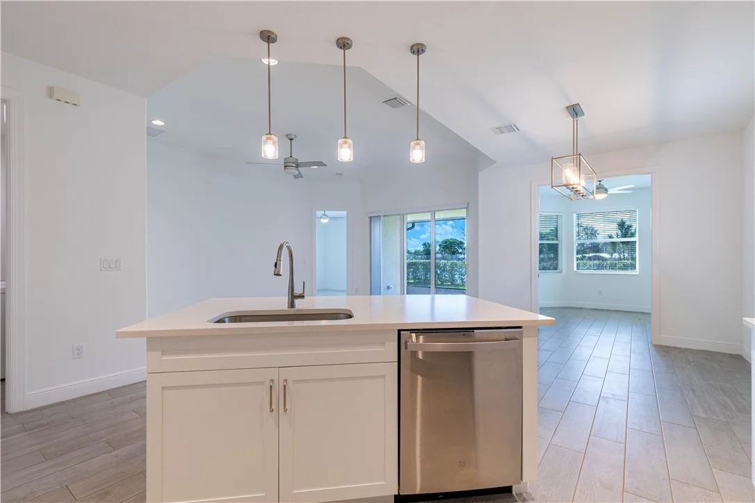 Photo of 5979 Bella Rosa Lane
