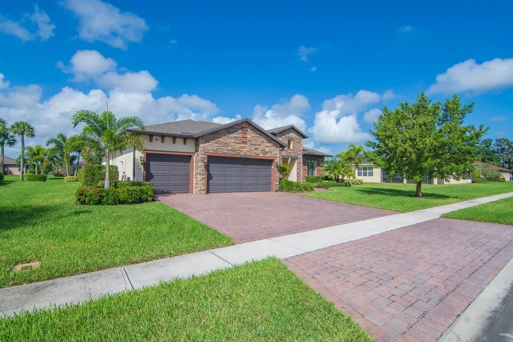 Photo of 6234 Arcadia Square