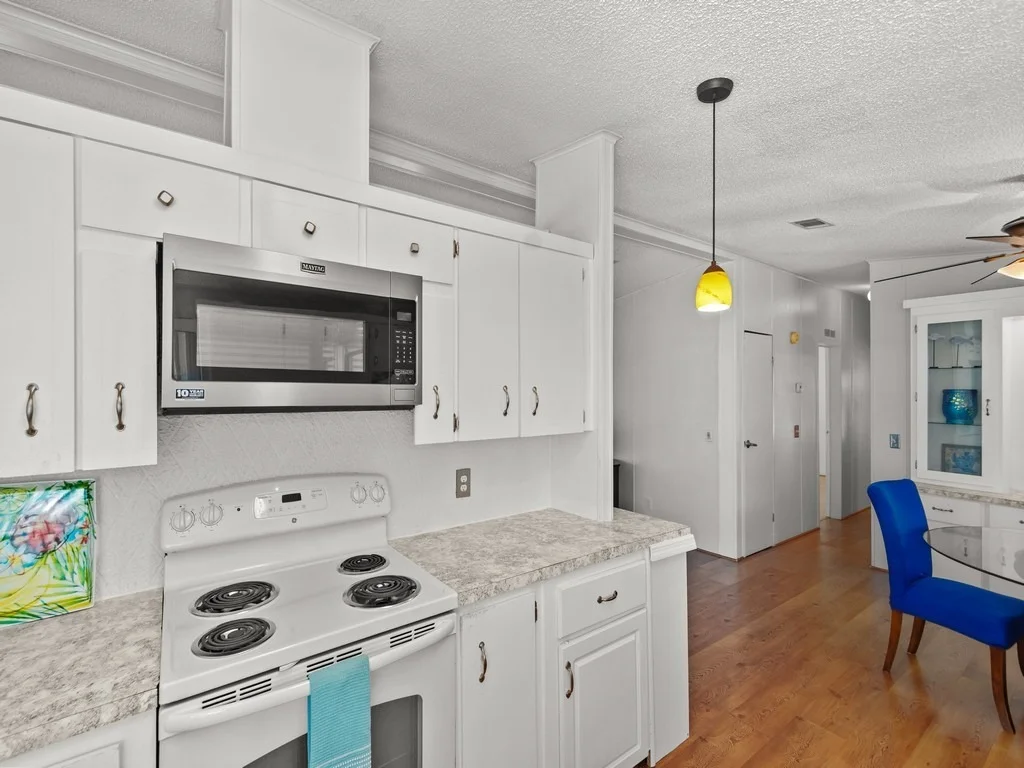 Photo of 836 Hyacinth Circle
