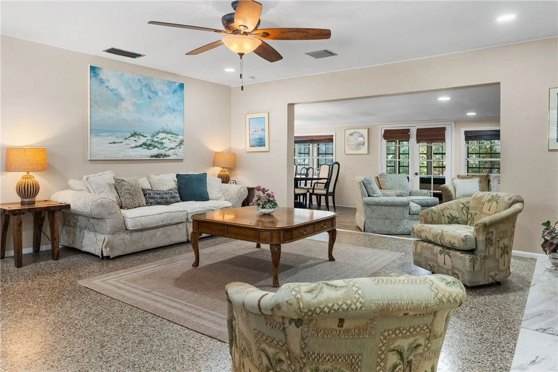 Photo of 560 Acacia Road