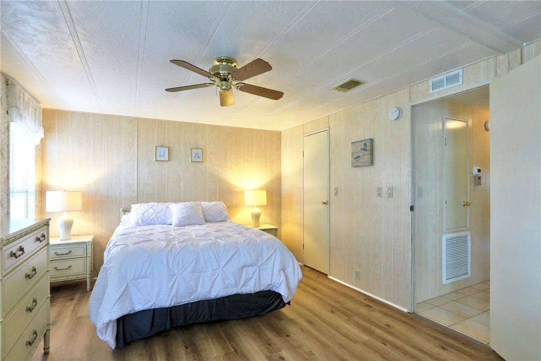 Photo of 705 Hyacinth Circle