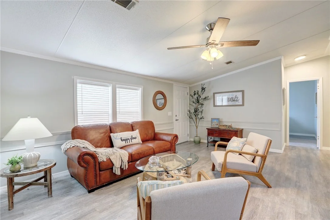 Photo of 1039 Wren Circle