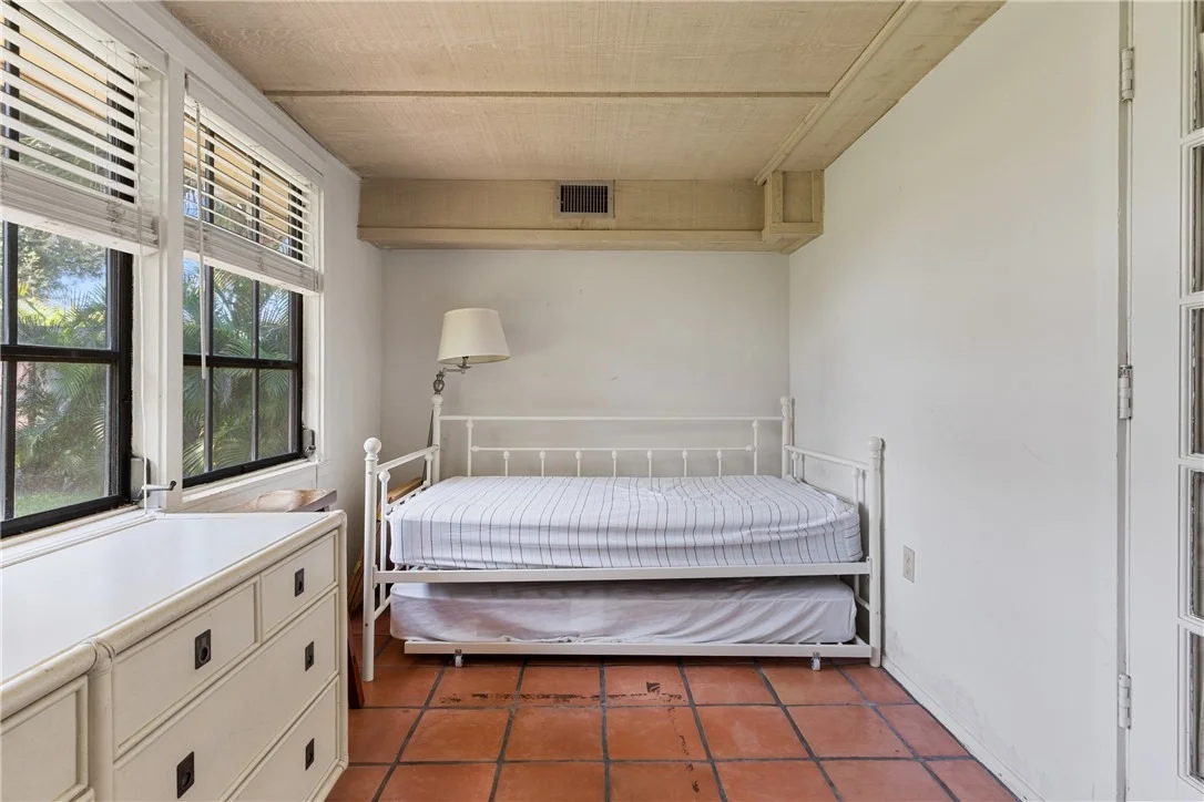 Photo of 560 Acacia Road