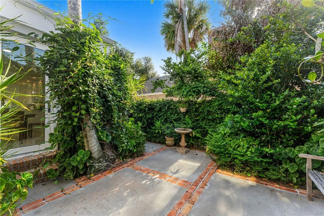 Photo of 625 Riomar Drive