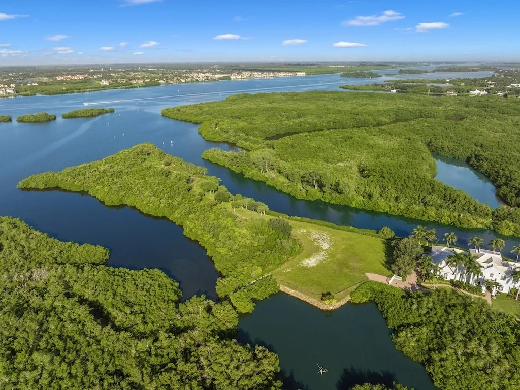 Photo of 325 Estuary Drive