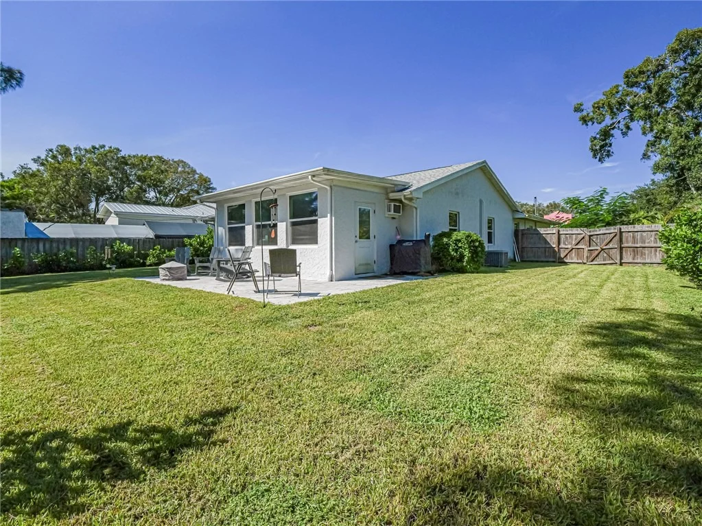 Photo of 1898 34th Avenue