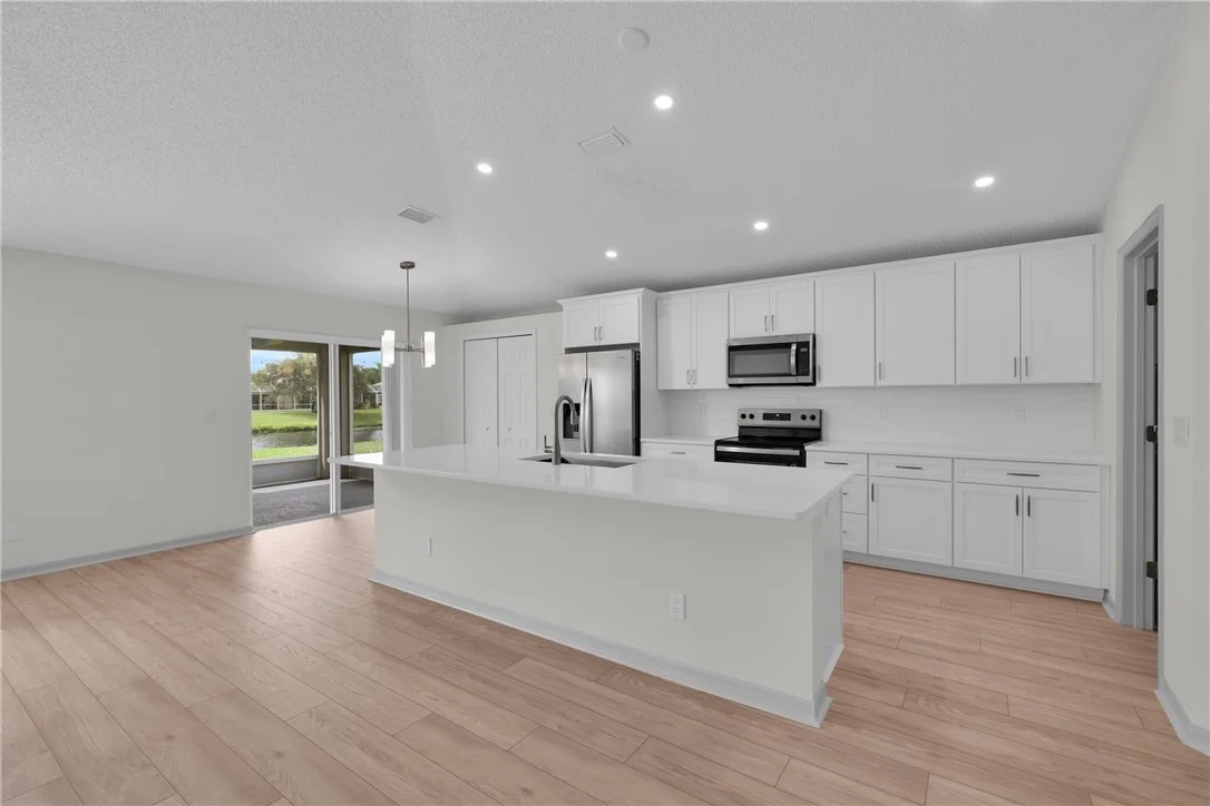 Photo of 1415 10th Manor
