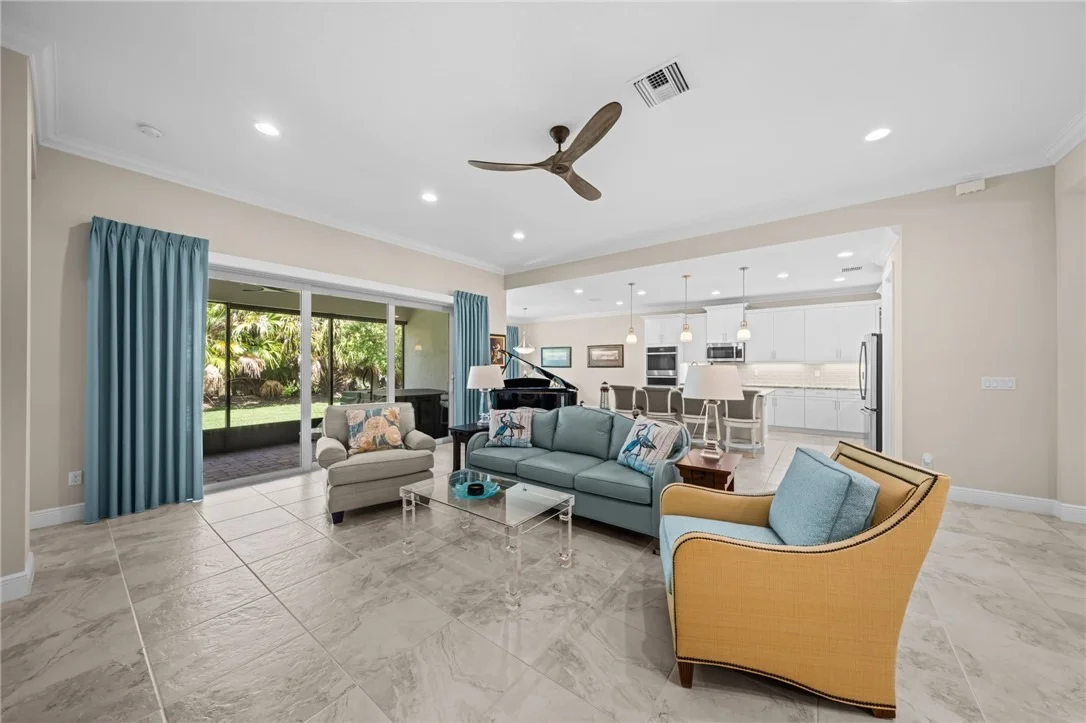 Photo of 1095 Camelot Way