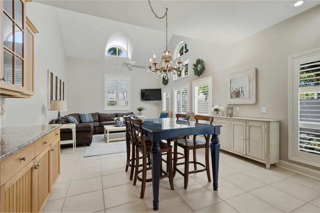 Photo of 8445 Chinaberry Road