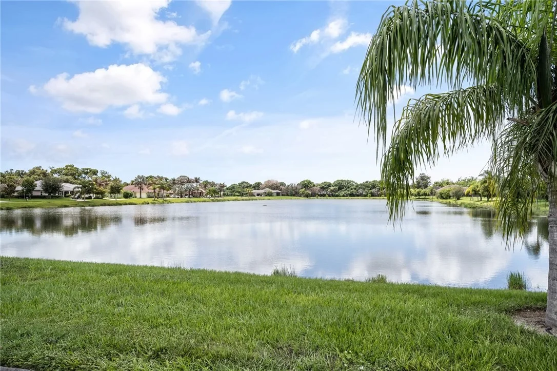 Photo of 1195 Camelot Way