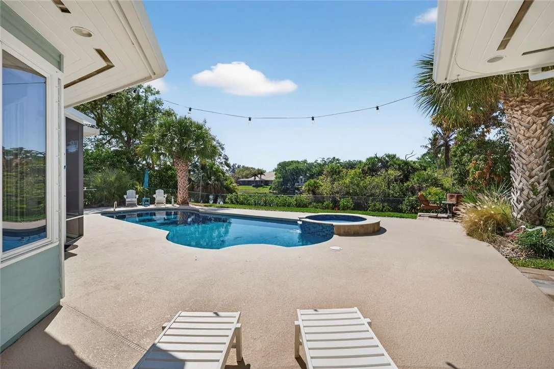 Photo of 920 River Trail
