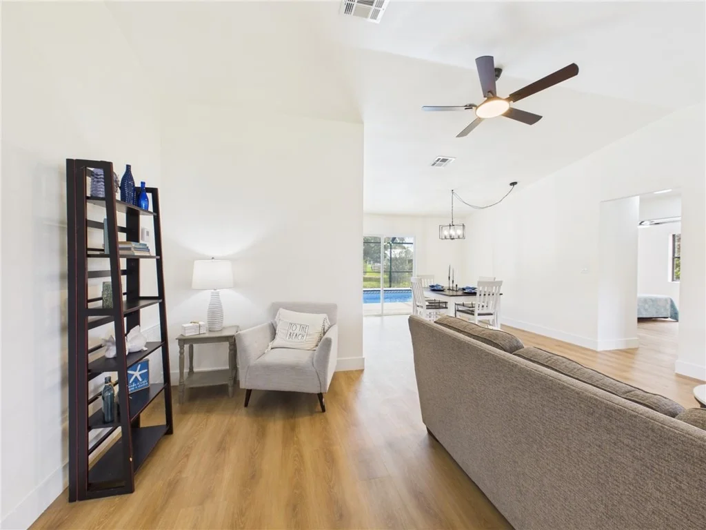 Photo of 397 Warren Street