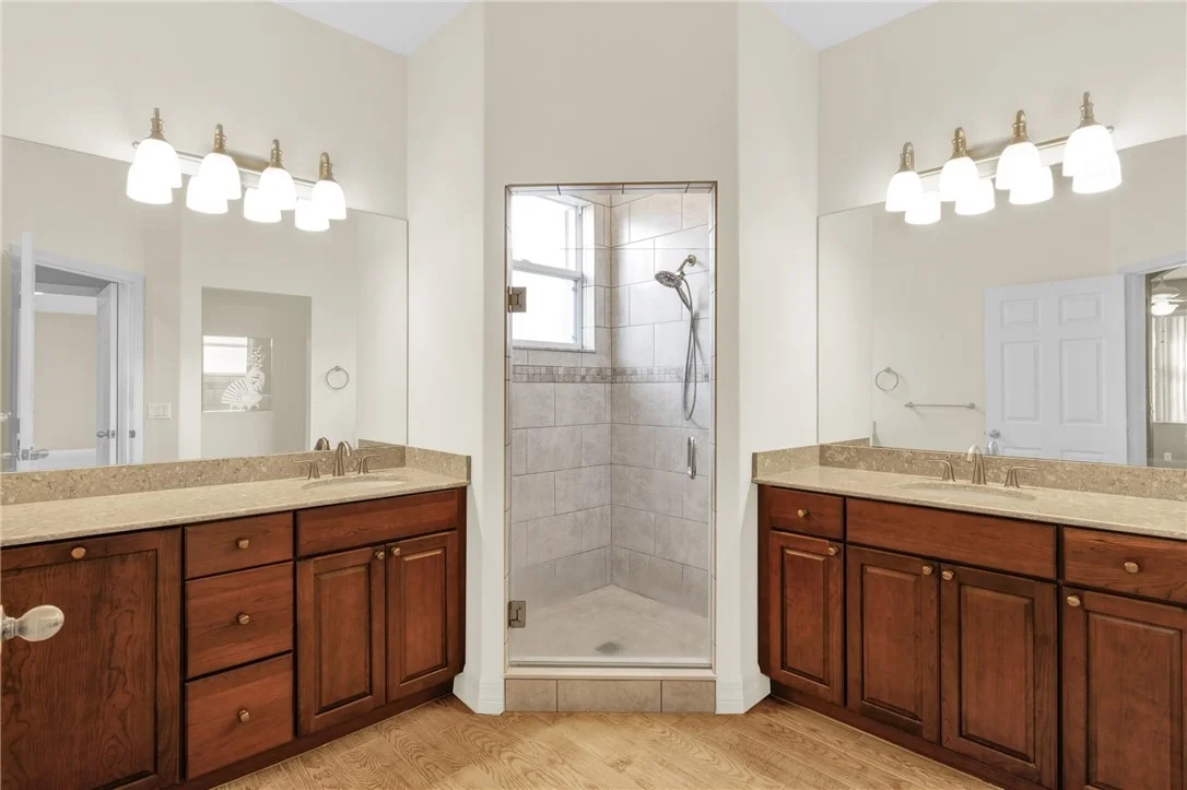 Photo of 1303 Shoreline Circle