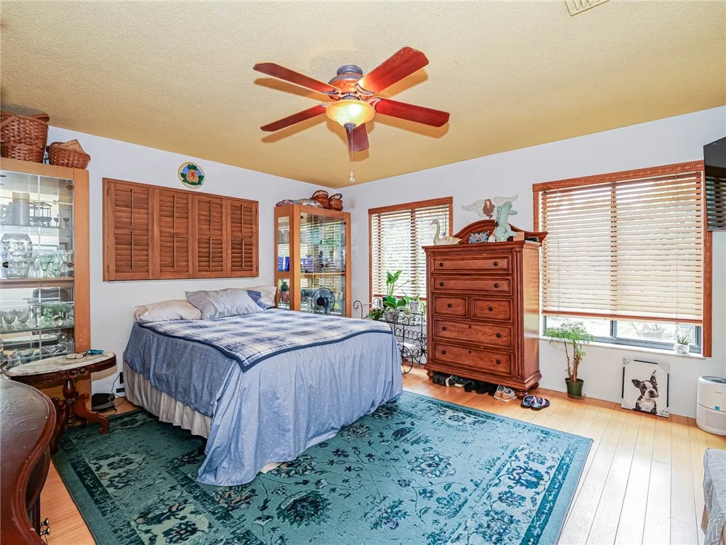 Photo of 915 Tides Road