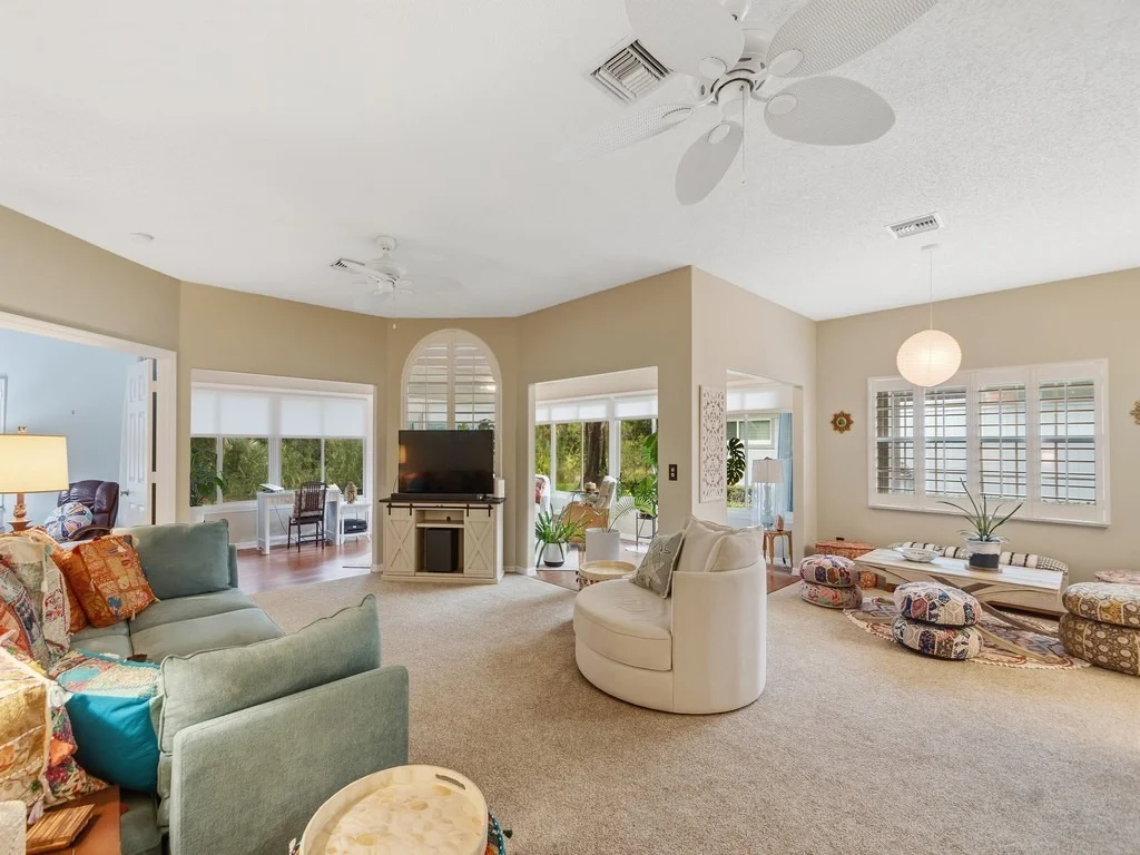Photo of 340 Tamarind Place