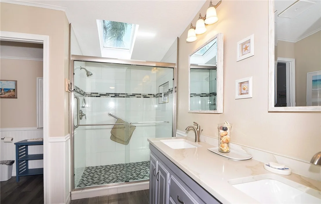 Photo of 567 Dolphin Circle