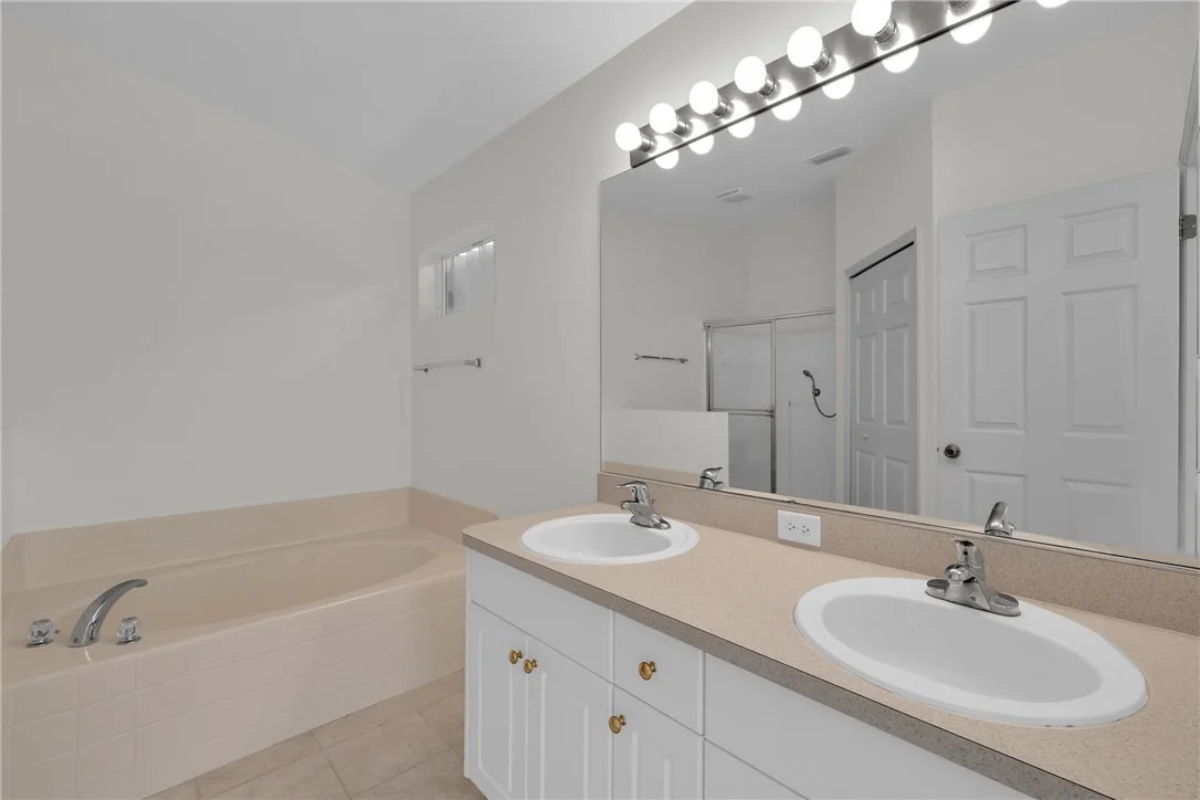 Photo of 1415 10th Manor