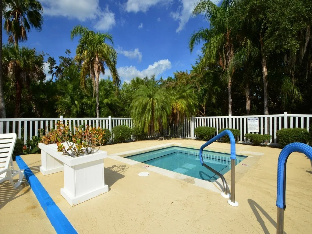 Photo of 340 Tamarind Place