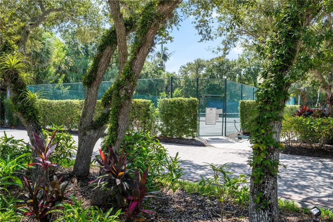 Photo of 916 Cove Point Place