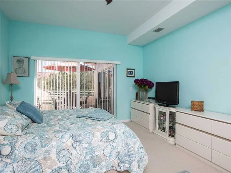 Photo of Unit 201 at 548 7th Square