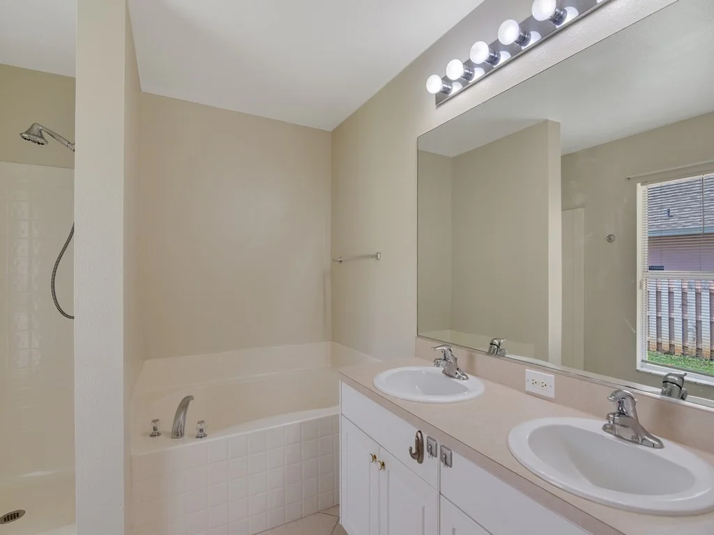 Photo of 557 Browning Terrace