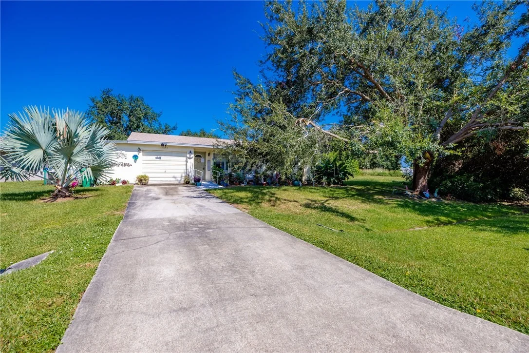 Photo of 1043 Rose Arbor Drive