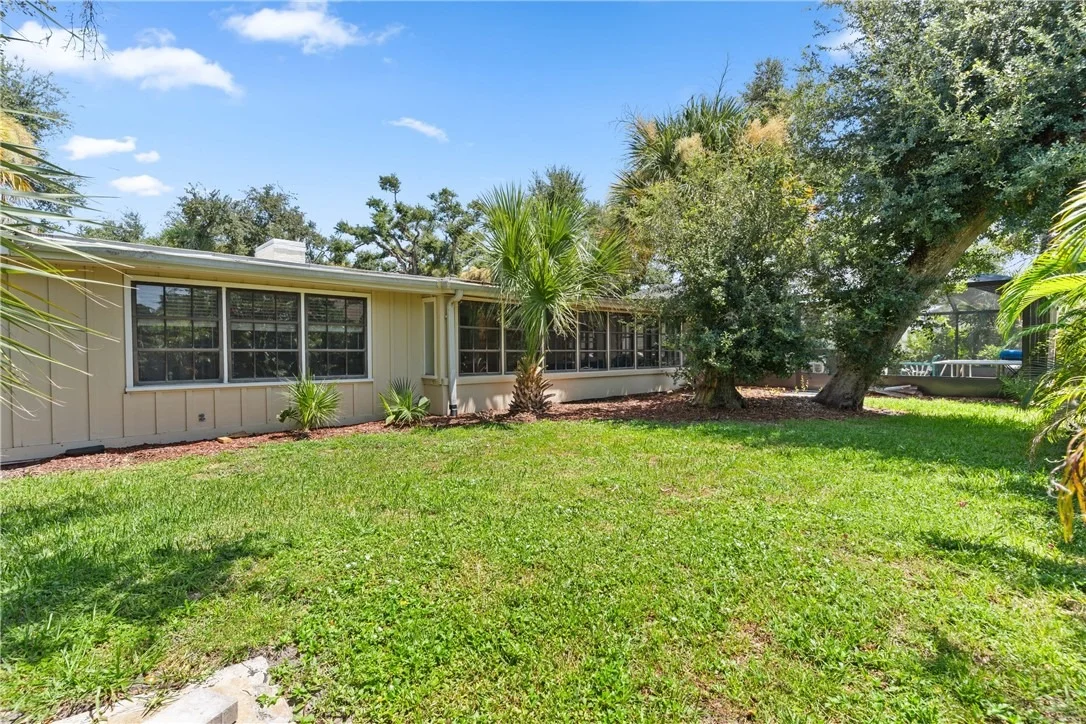 Photo of 560 Acacia Road